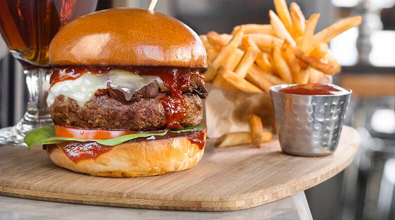 Public School will offer craft beer and gastropub fare.