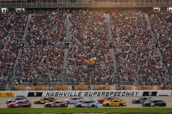 Drives speed past the green flag at the start of a NASCAR Cup Series auto race Sunday, June 1, 2025, in Lebanon, Tenn. (AP Photo/George Walker IV)