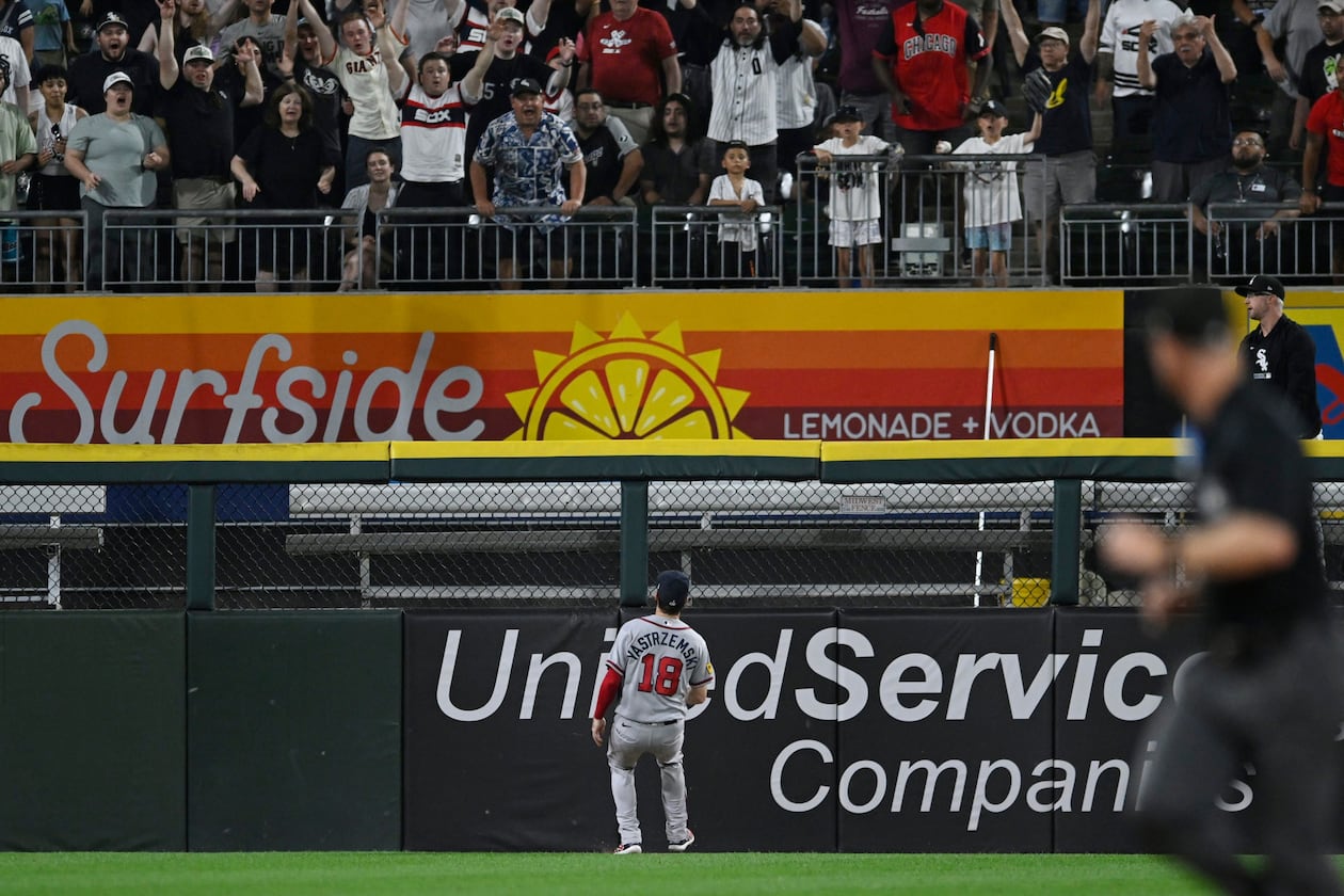 Braves left fielder Mike Yastrzemski watches Braden Montgomery's walk-off home run leave the park in the 10th inning of a loss to the White Sox in Chicago on Tuesday, June 9, 2026. (Paul Beaty/AP)