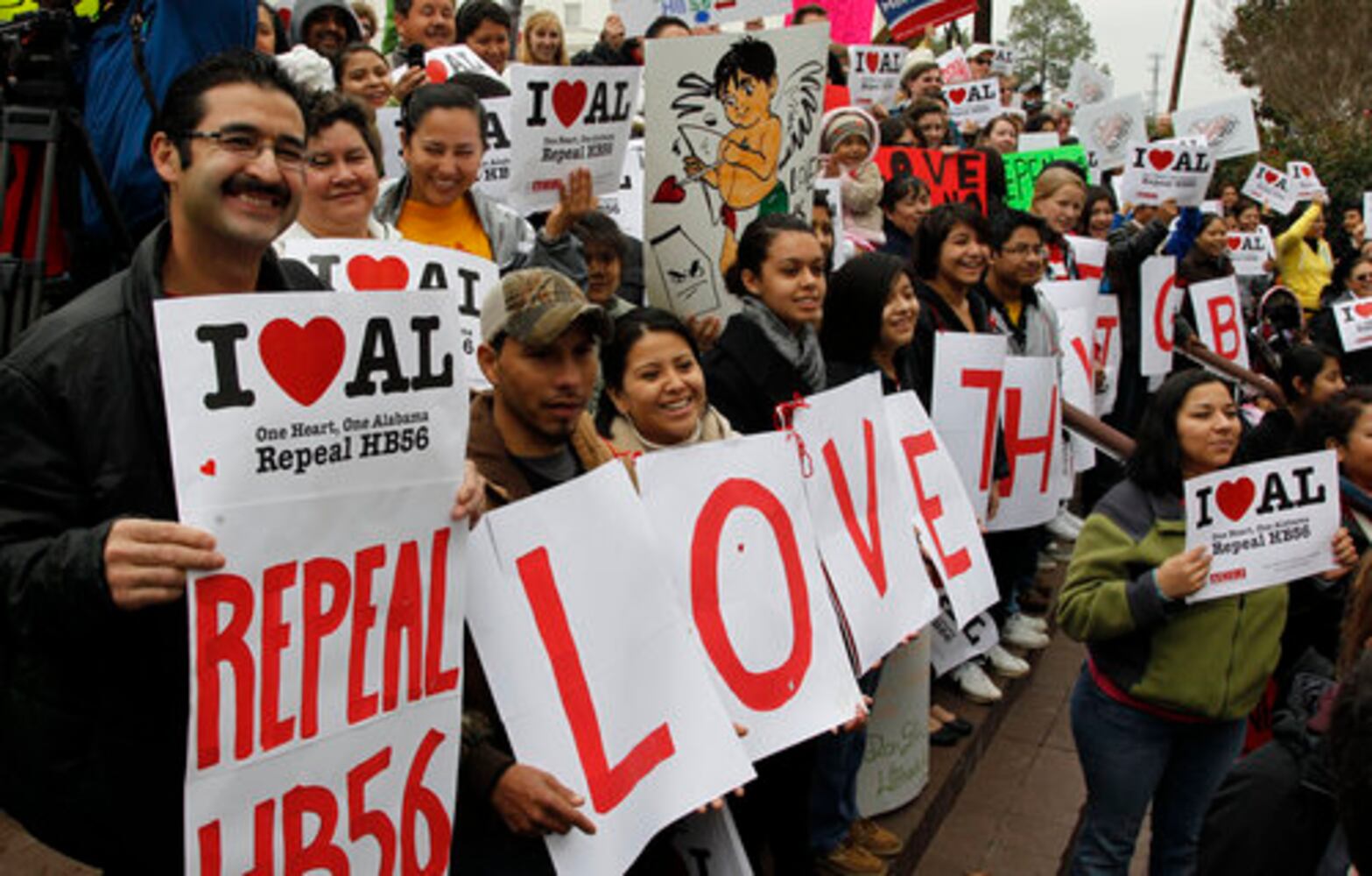 Protesters rally against Alabama immigration bill