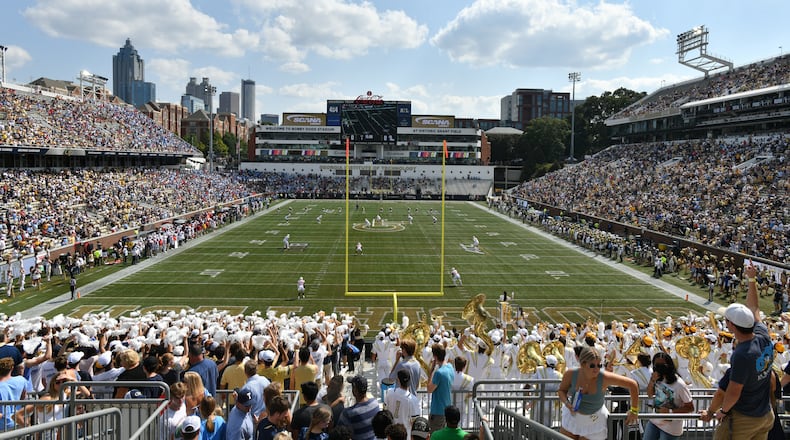 Georgia Tech plays against Ole Miss at Georgia Tech's Bobby Dodd Stadium in Atlanta on Saturday, Sept. 17, 2022. (Hyosub Shin / Hyosub.Shin@ajc.com)