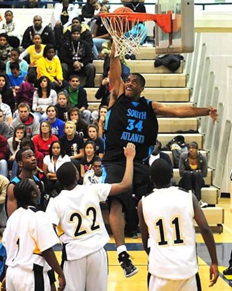 Derrick Favors