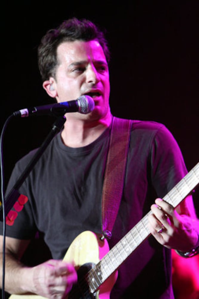 Q100's Miracle on West Peachtree Christmas concert