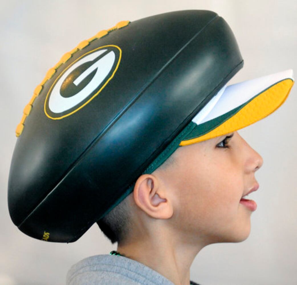 Fans go Super Bowl crazy