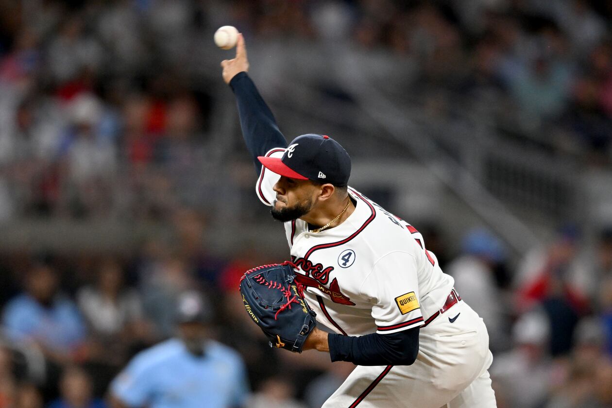 Braves pitcher Robert Suarez — pictured throwing against the Blue Jays on Tuesday, June 2, 2026 — went on the injured list June 26 after experiencing forearm tightness. (Hyosub Shin/AJC)