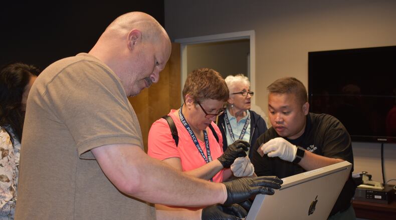 Chamblee residents learn about police investigations at the Citizens Police Academy.