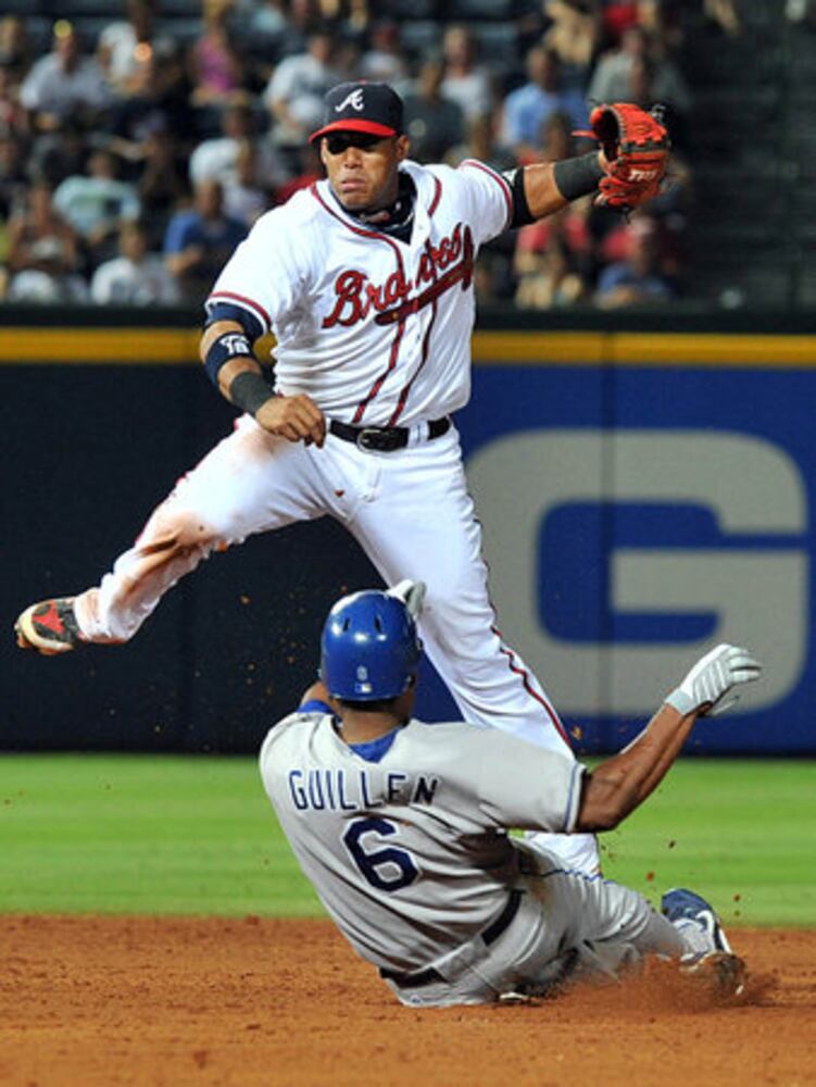 Braves trade Escobar to Toronto