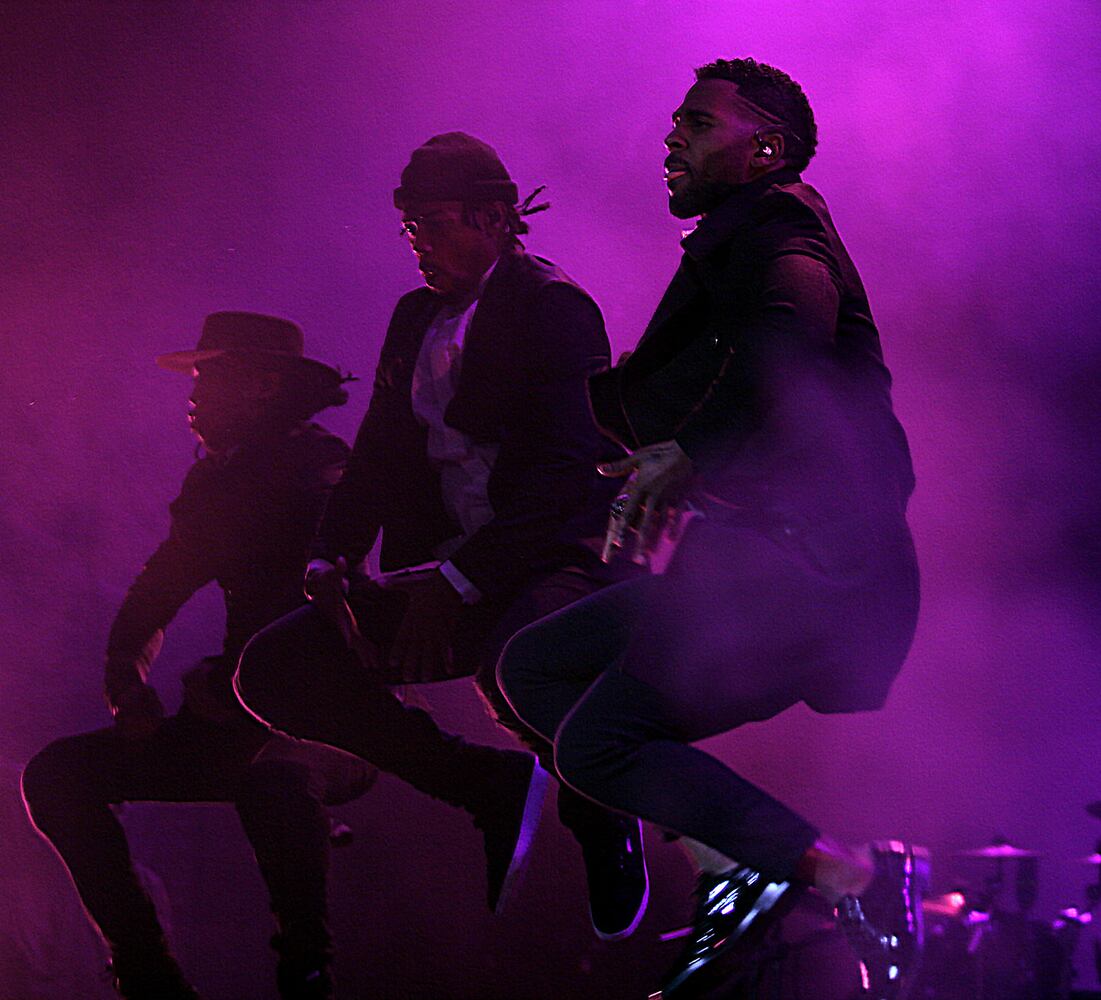 Photos: Music stars rock AT&T Playoff Playlist Live!