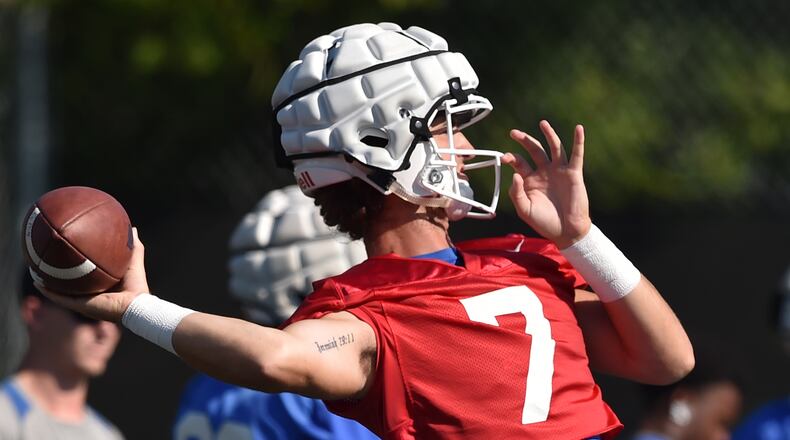 Georgia State quarterback Conner Manning in action last season. BRANT SANDERLIN/AJC file