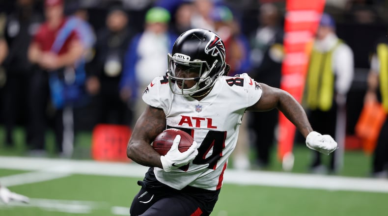 Atlanta Falcons running back Cordarrelle Patterson (84) runs against the New Orleans Saints during the second half of an NFL football game, Sunday, Nov. 7, 2021, in New Orleans. (AP Photo/Butch Dill)