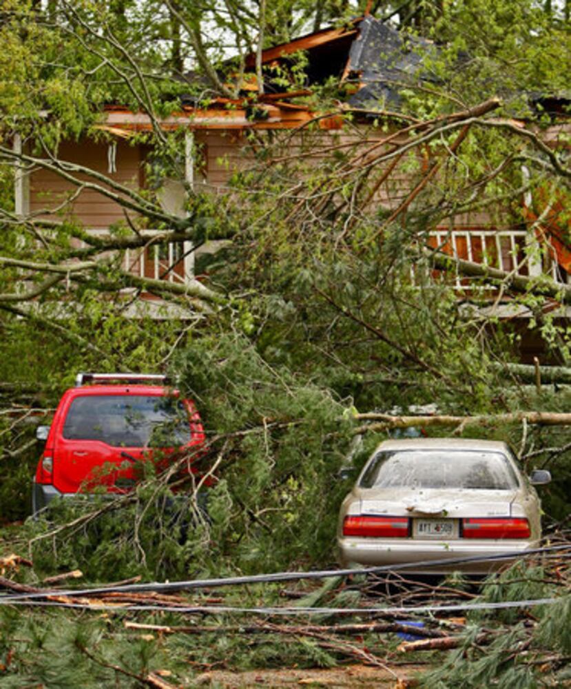 Storm sweeps through Woodstock