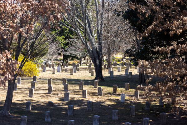 In all, about 6,900 Confederate troops are buried at Oakland Cemetery in Atlanta, including 3,000 in unmarked graves. The cemetery is also the final resting place of 16 Union service members. Arvin Temkar/AJC