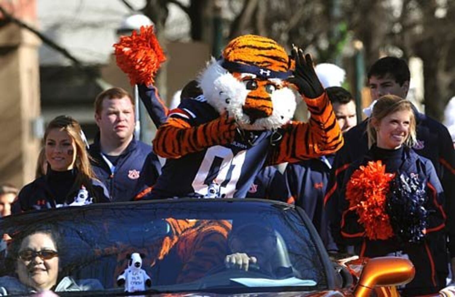 2011 Chick-fil-A Bowl Parade