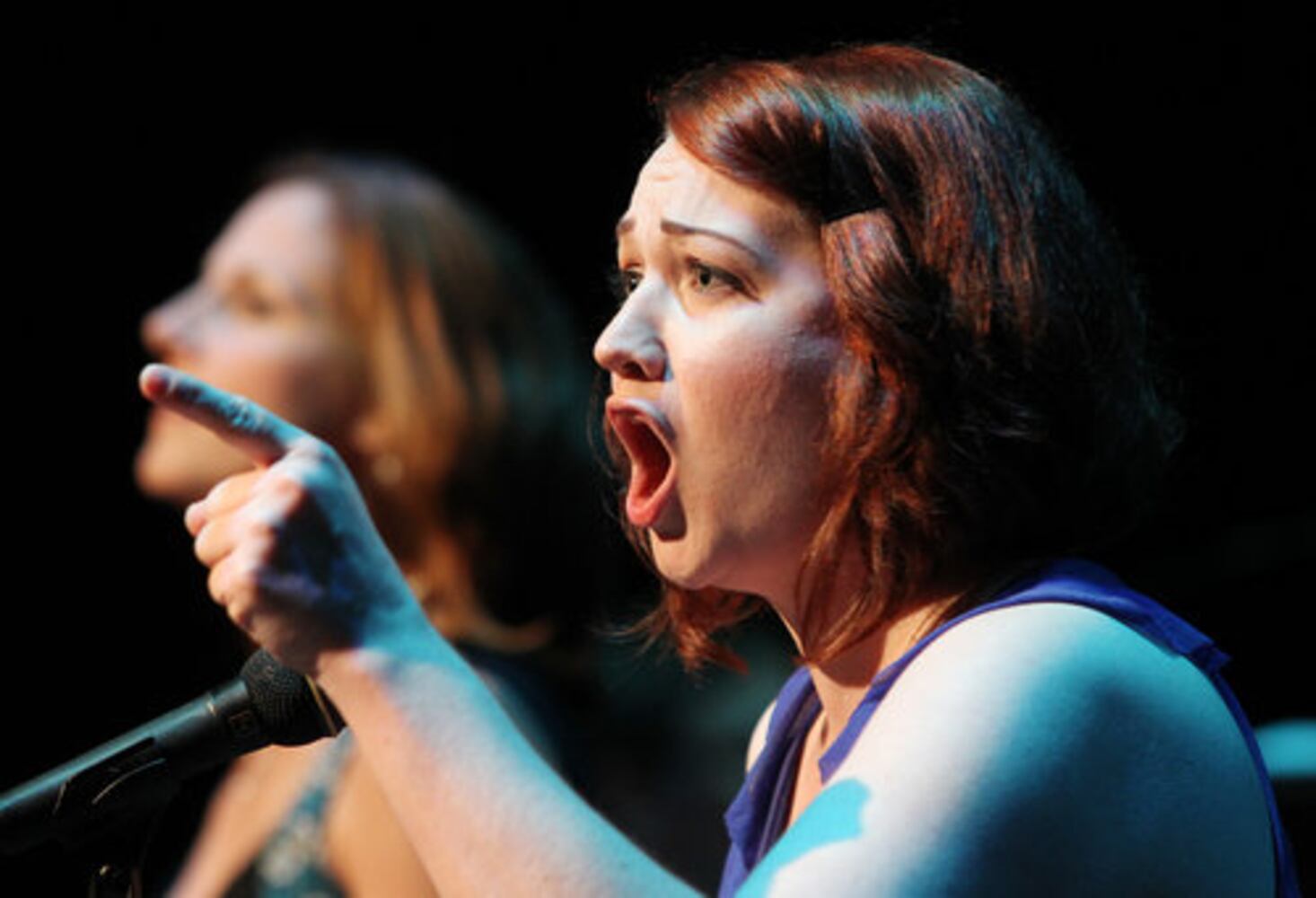 Photos: ‘Phantom' cast sings for charity