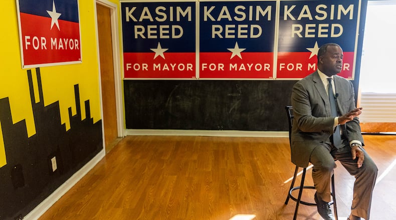 Former mayor Kasim Reed accepts an endorsement from the International Association of Fire Fighters Local 134 at Reed's campaign headquarters on Thursday, Oct. 7, 2021. (Jenni Girtman for The Atlanta Journal-Constitution)