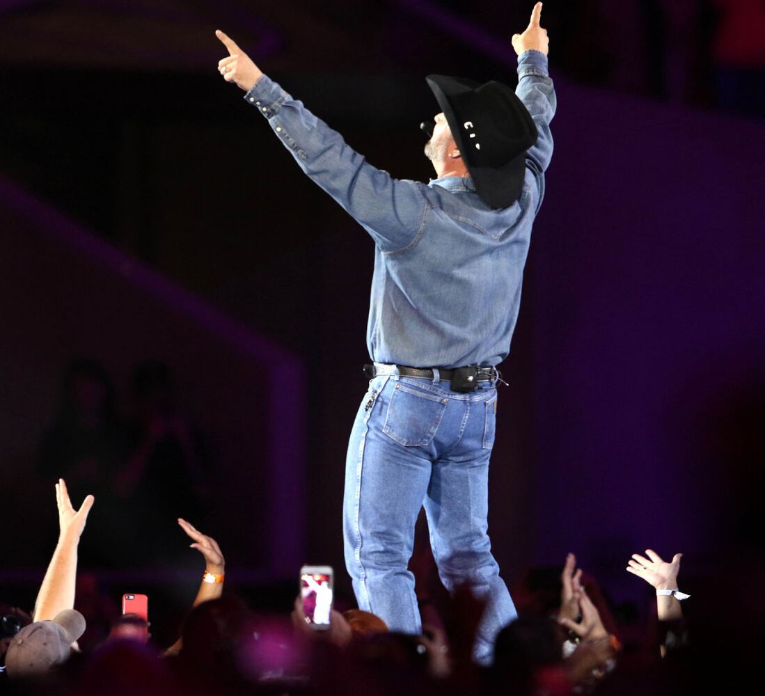 Garth Brooks at Atlanta's Mercedes-Benz Stadium