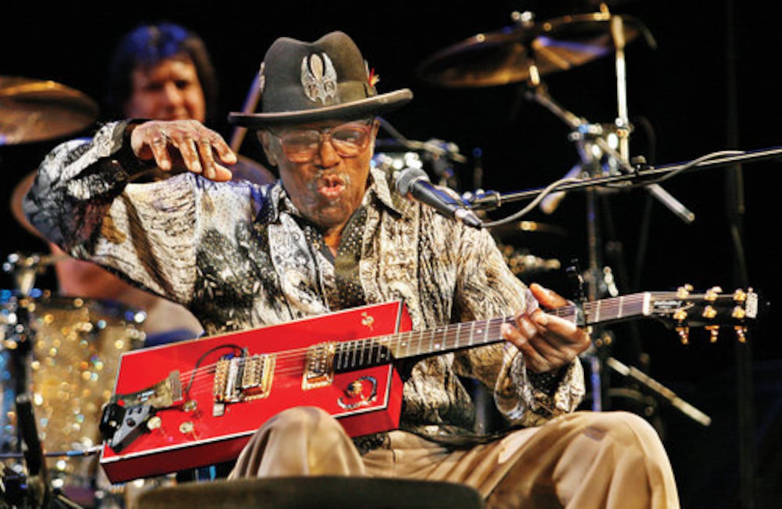 Music legend Bo Diddley dies