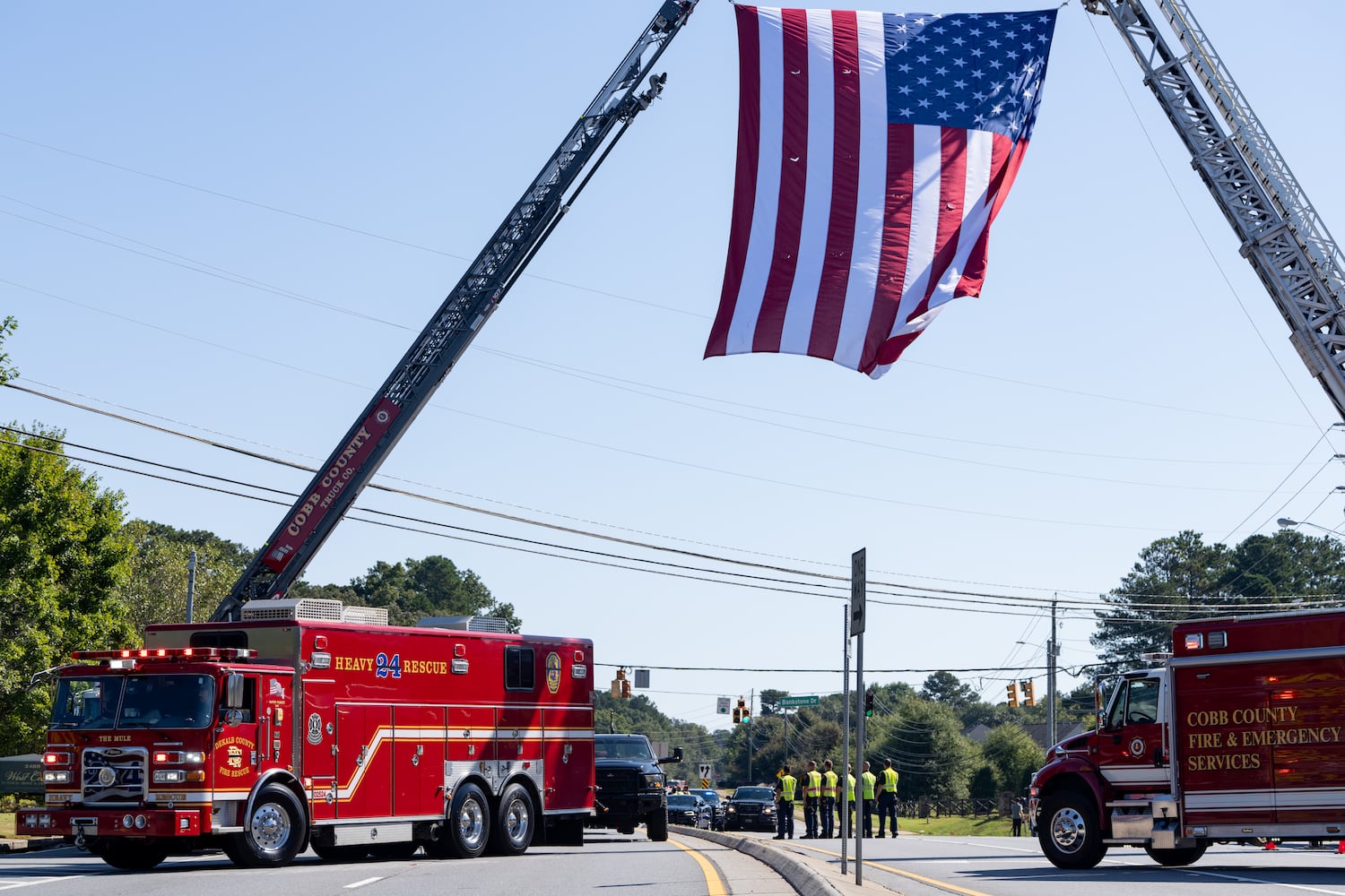 Fallen Dekalb County Firefighter Preston Fant arrives at West Cobb Funeral Home