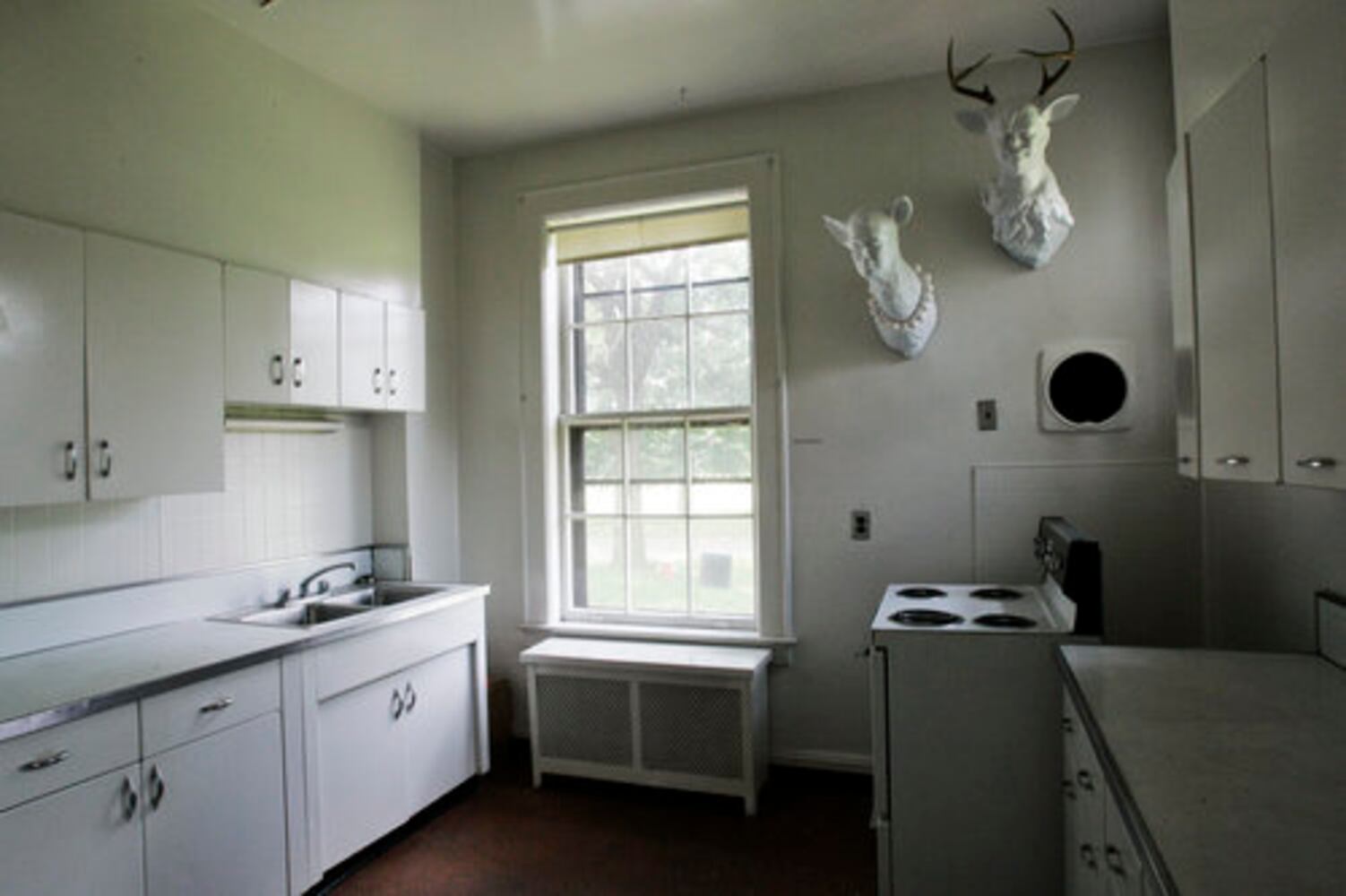 Escape by ferry to Governors Island in N.Y.