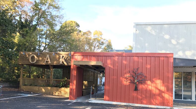 The exterior of Oak Brewpub / Photo courtesy of Armando Celentano