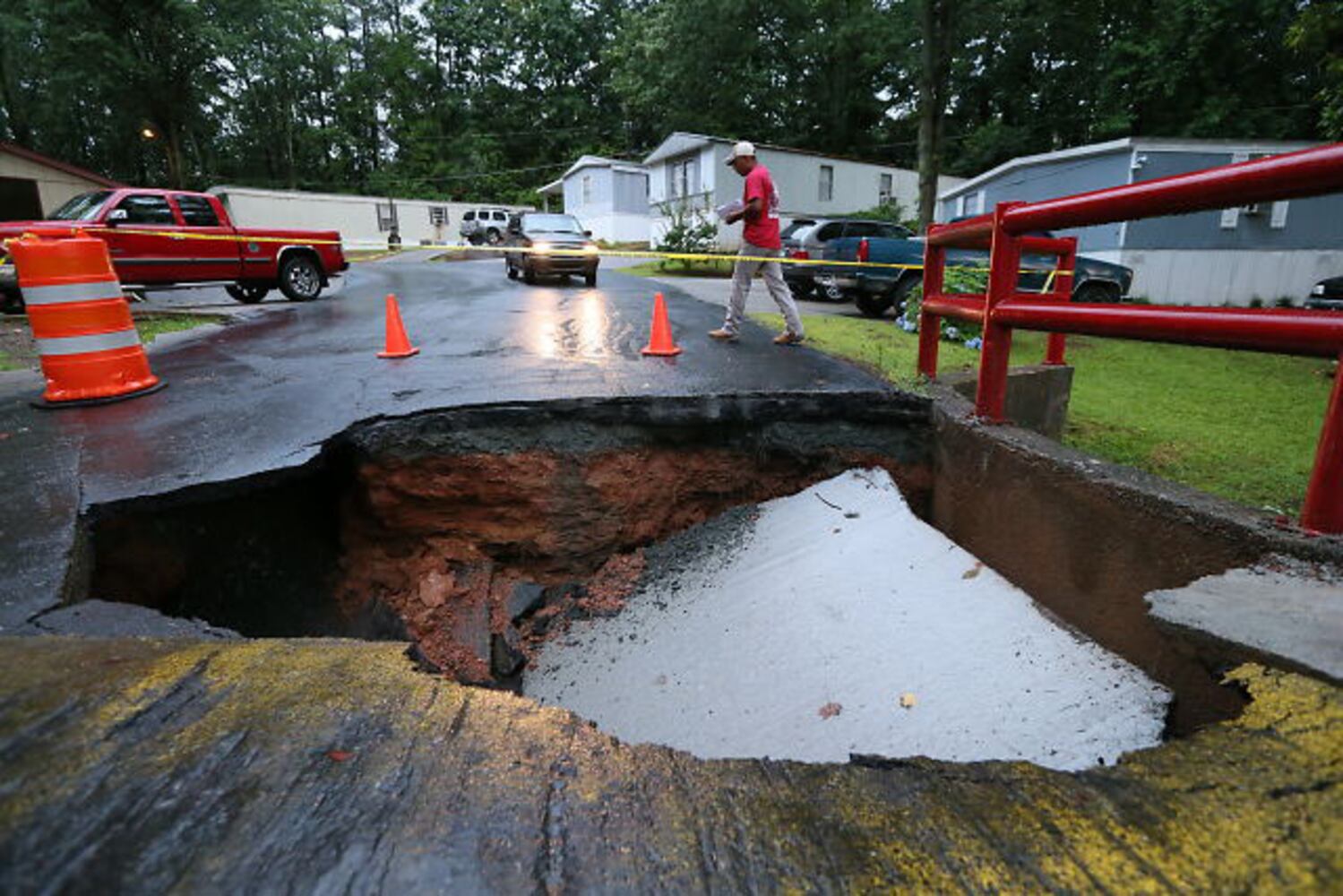 Strong overnight storms soak metro Atlanta