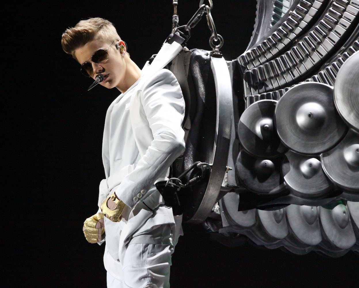 Justin Bieber rocks Philips Arena