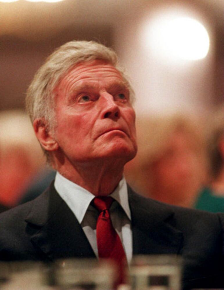 Charlton Heston dies