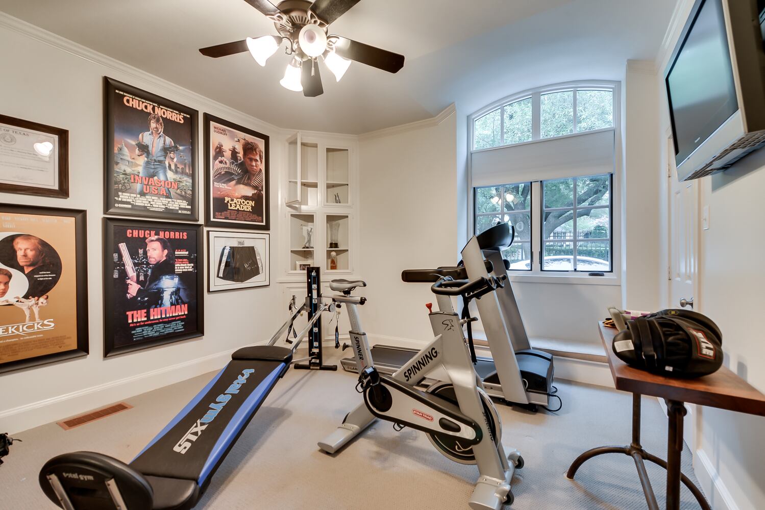 'Walker, Texas Ranger' home hits market for $1.2M