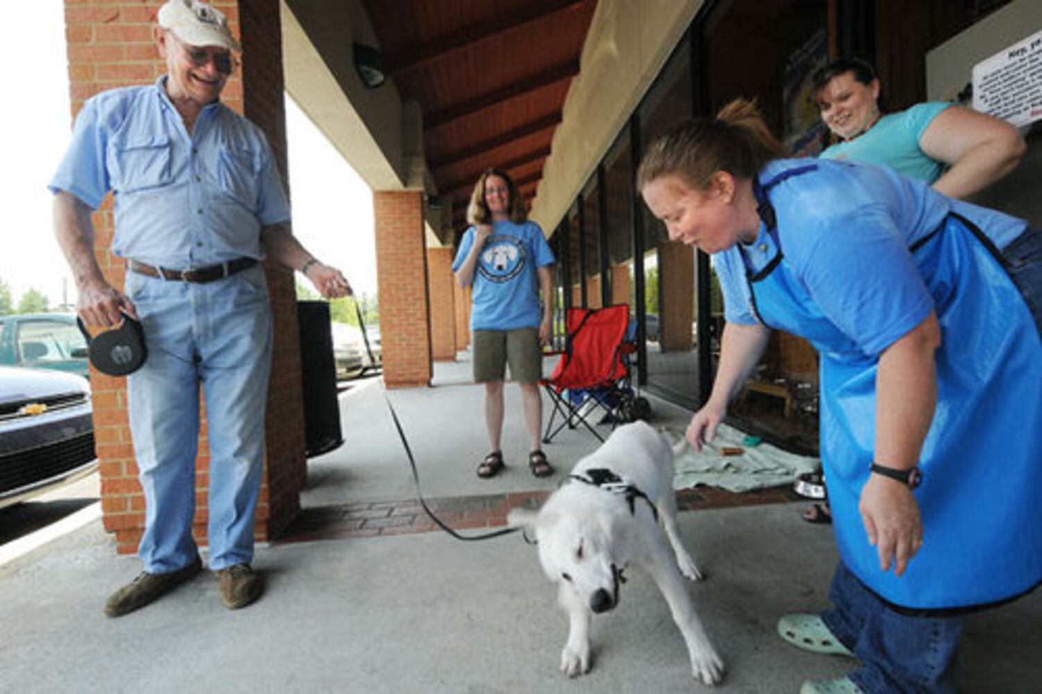 Dog wash fundraiser