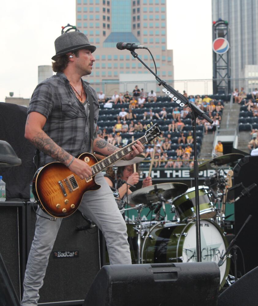 Daughtry rocks PNC Park after Pirates win