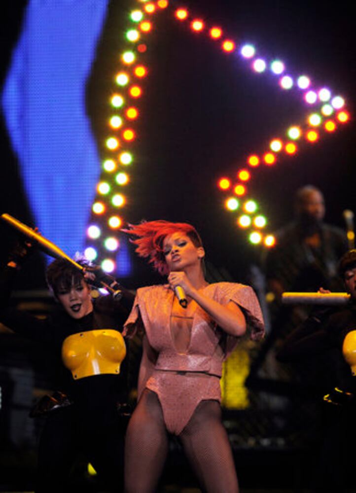 Rihanna on tour at Staples Center