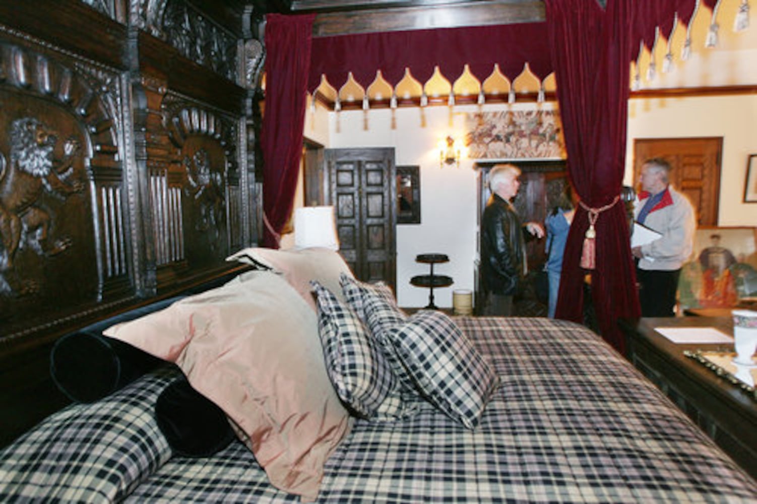 Holiday House allows peek into Glenridge Hall