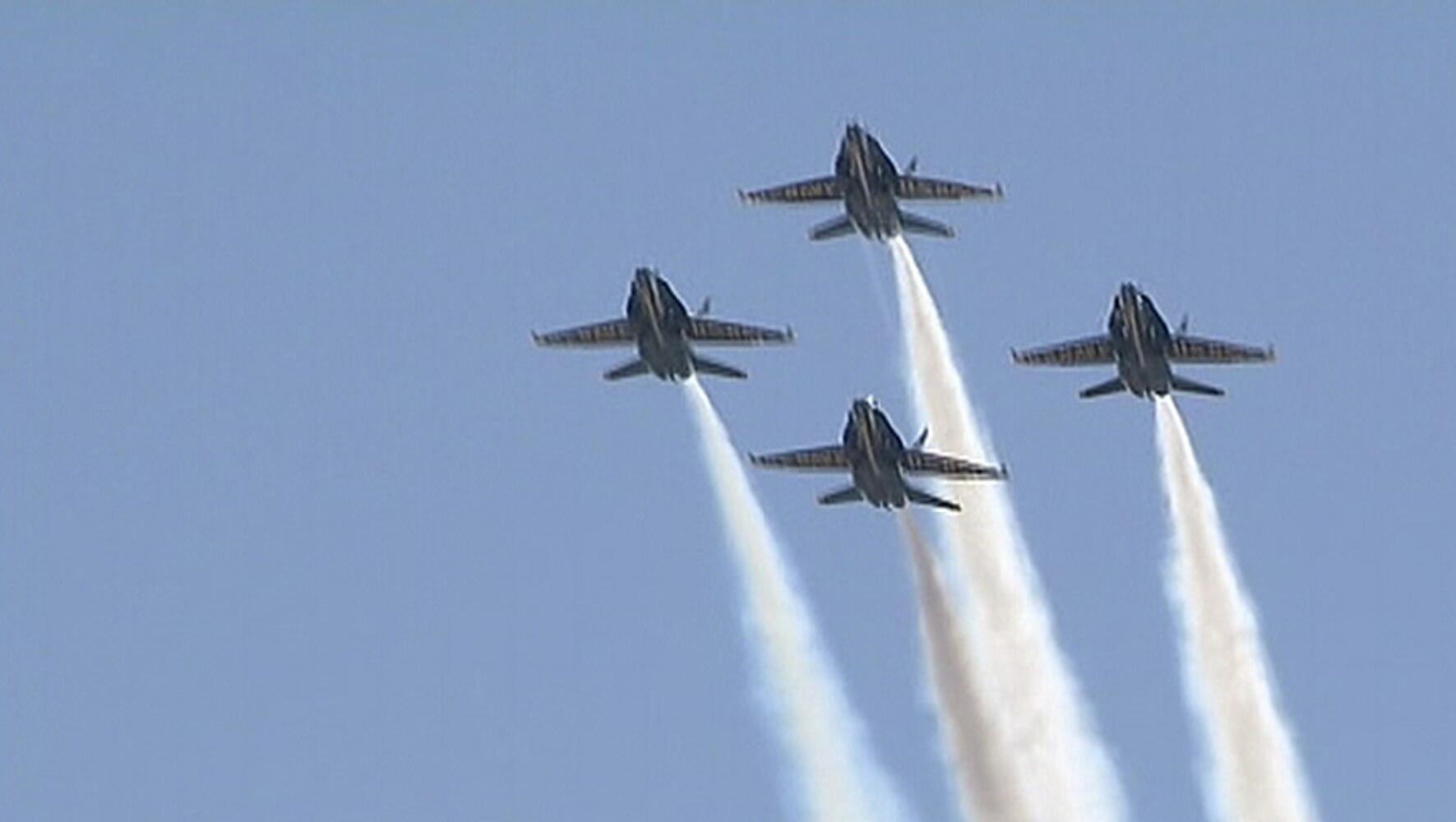 Blue Angels arrive in Seattle