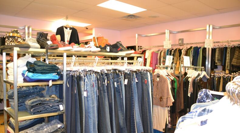 All 3 Alexis Suitcase locations will have between 10%-75% off.