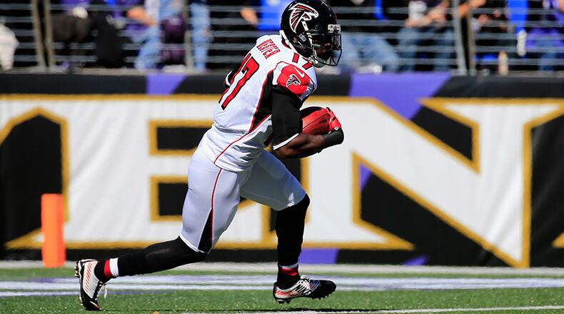 Devin Hester has been targeted on 25 passes and has 18 catches for 263 yards.