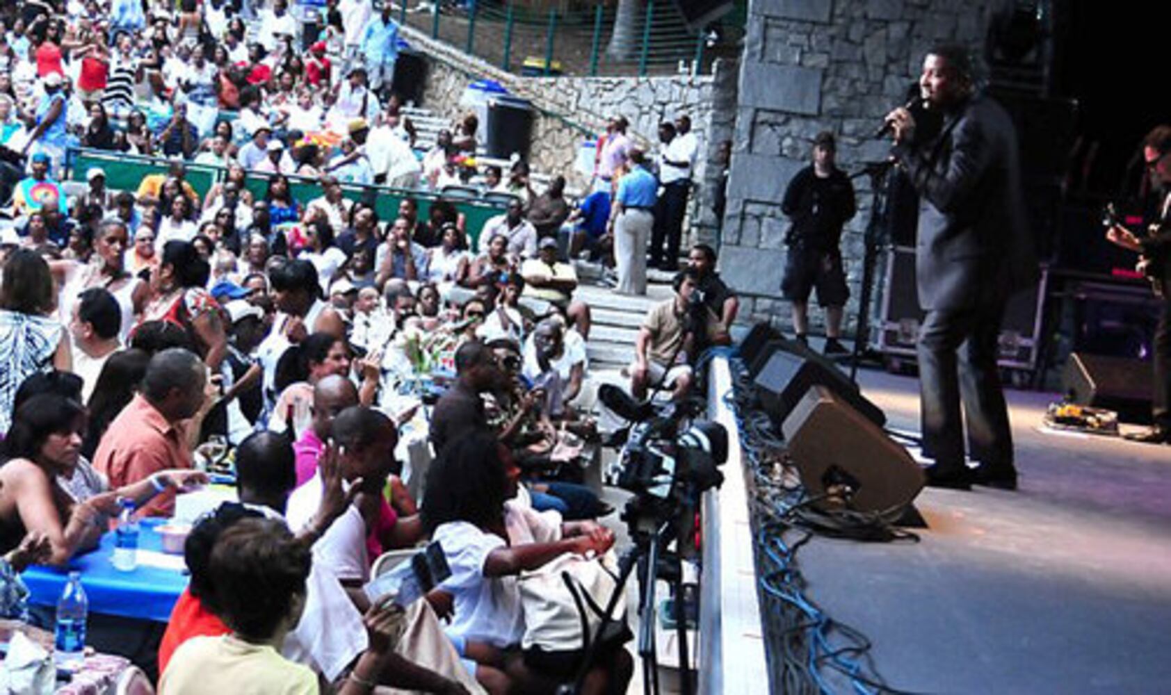 Maze featuring Frankie Beverly