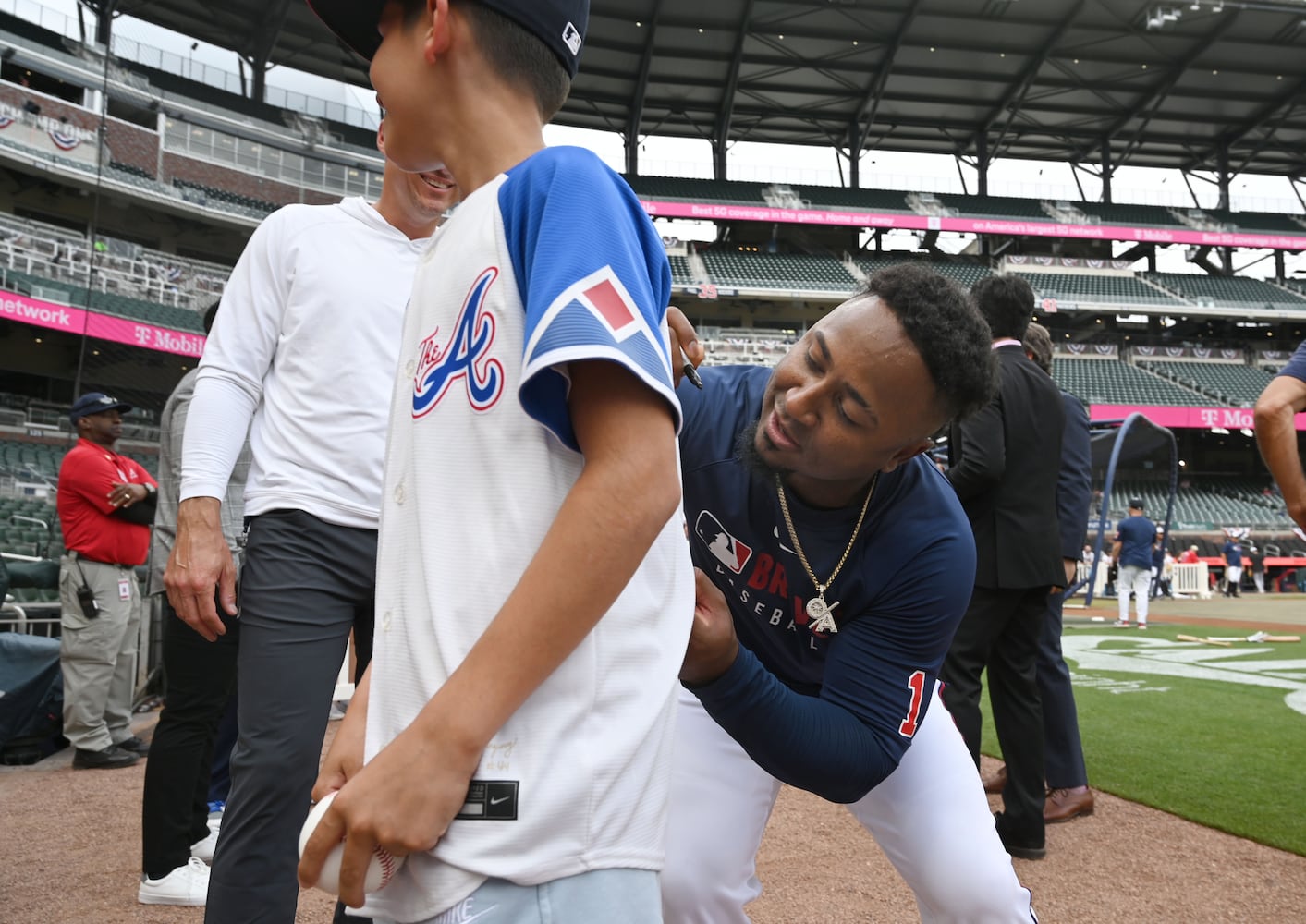 Photos: Braves home opener