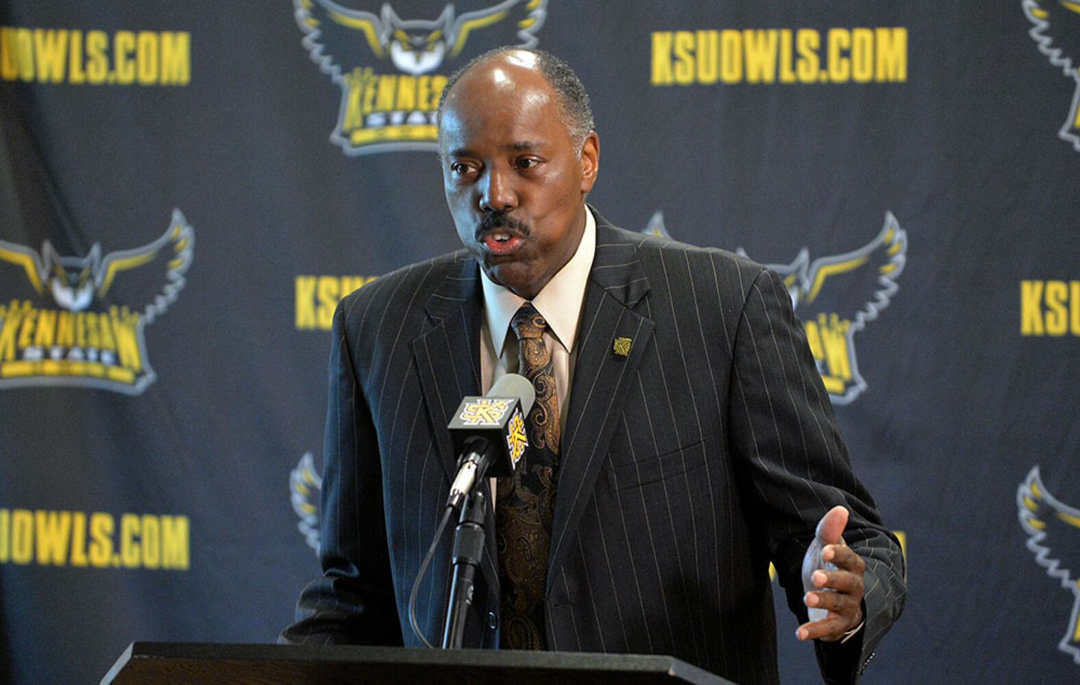 Skinner will be Owls' third coach in three years