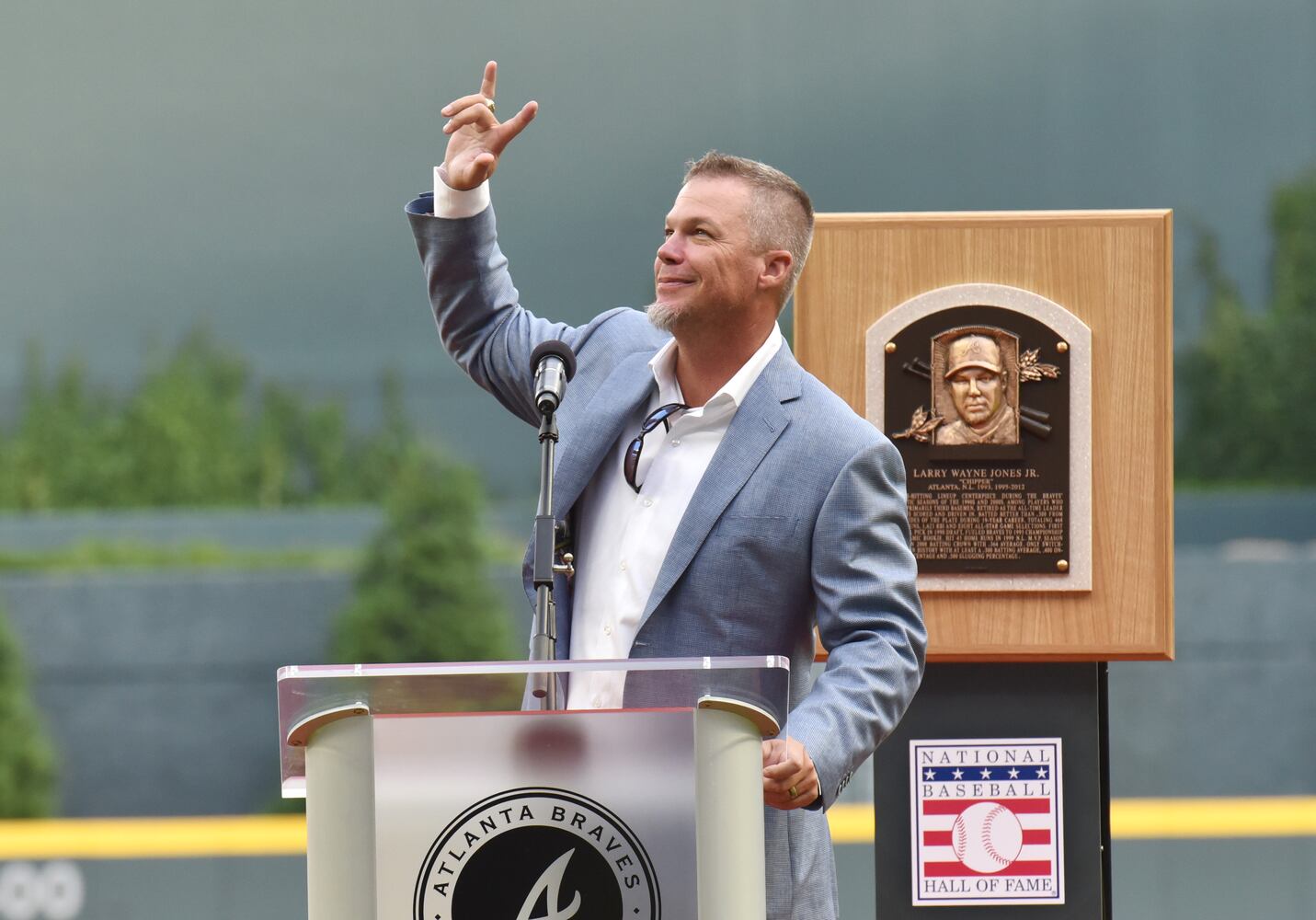 Photos: Braves honor Hall of Famer Chipper Jones