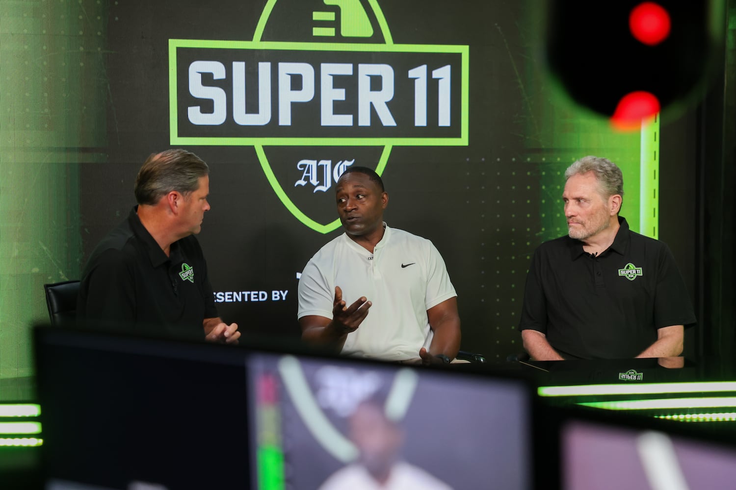 super 11 show