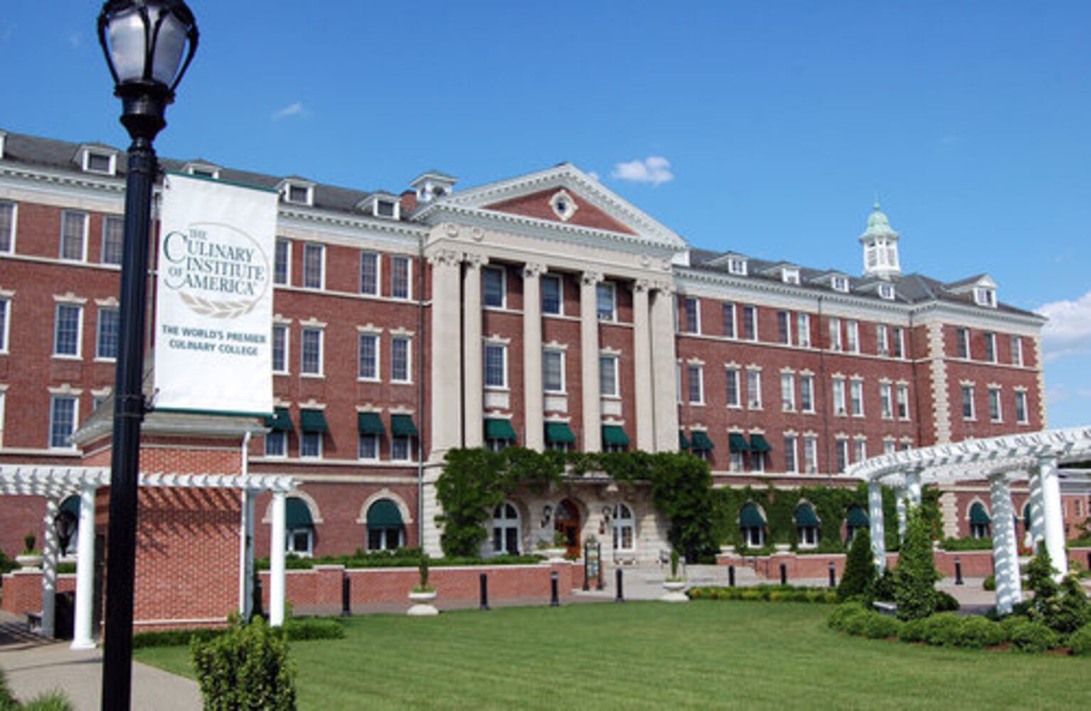 Foodies learn chef skills at Culinary Institute of America 'boot camp'