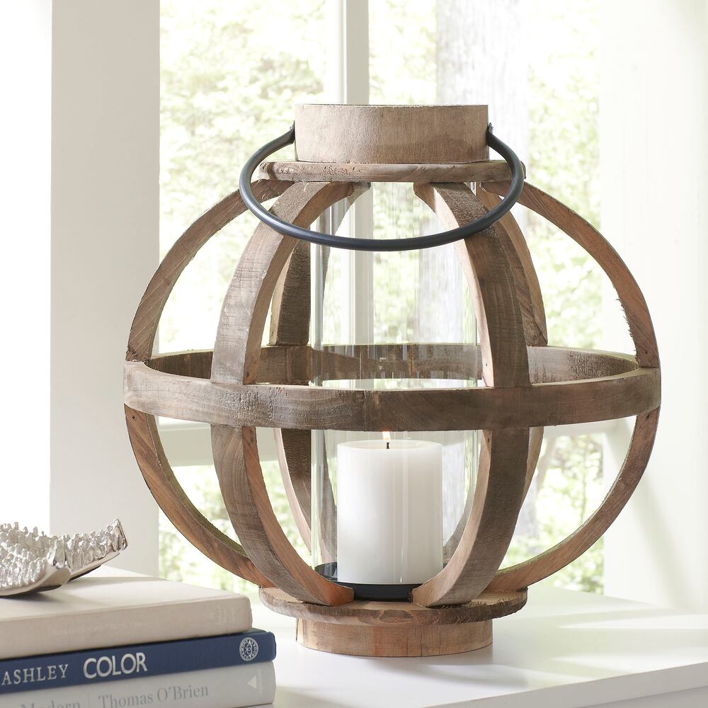 Outdoor accent lighting