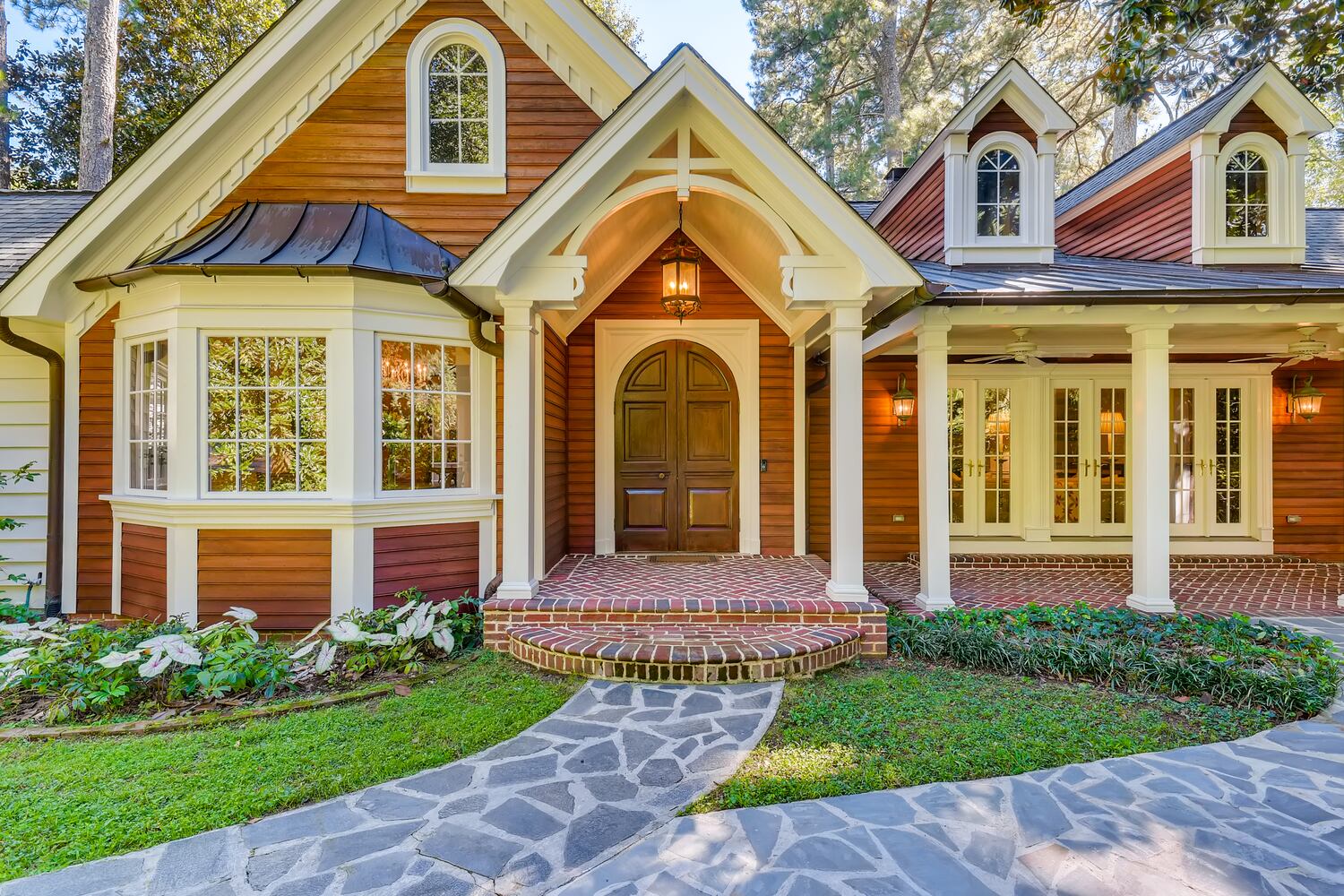 Get the star treatment in your own dressing room in $1M Buckhead home
