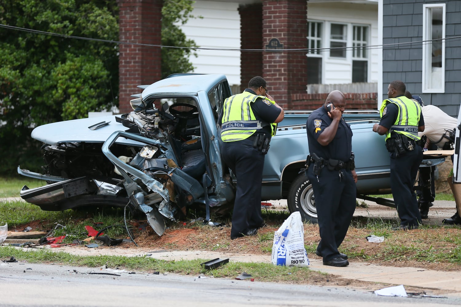 Officer involved crash on Moreland