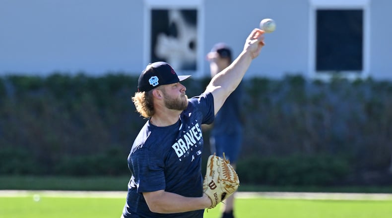 If A.J. Minter has a successful 2023 season, he already knows why: He kept the walks to a minimum. (Hyosub Shin file photo / Hyosub.Shin@ajc.com)