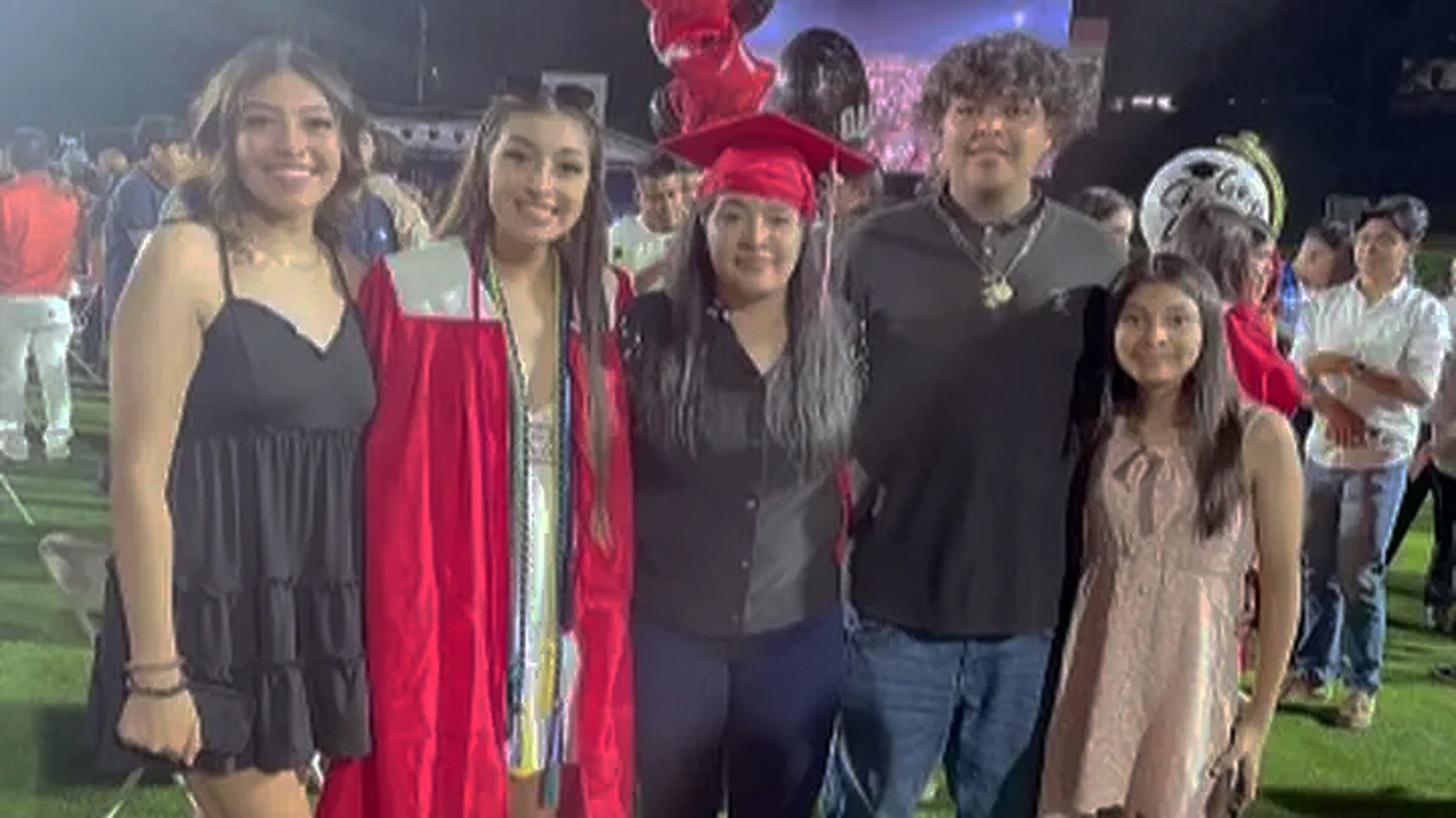 Maria Bonilla (center) with her children, (from left) Araceli Bonilla, 22; Magali Bonilla, 21; Henrin Bonilla, 17; and Tatiana Bonilla, 15. Maria Bonilla was detained and eventually deported to El Salvador after a routine check-in with ICE. (GoFundMe)