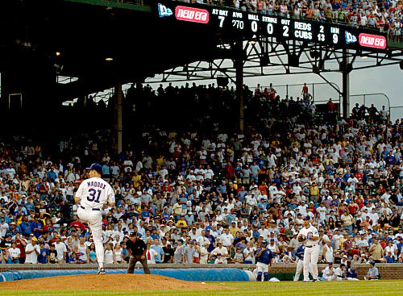 Braves honor Greg Maddux