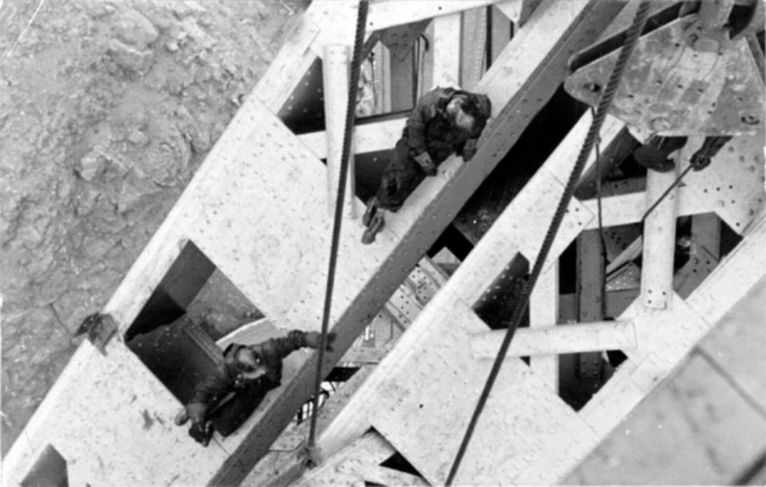 Just Underway: The early years of the Golden Gate Bridge construction