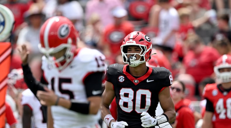 Georgia tight end Kaiden Prothro (center) gets in position during the G-Day spring game at Sanford Stadium on Saturday, April 18, 2026, in Athens. (Hyosub Shin/AJC)