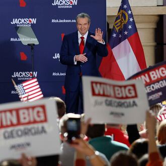 Health care entrepreneur Rick Jackson recognizes his supporters after his campaign kickoff speech for Georgia governor at Jackson Healthcare in Alpharetta on Wednesday, Feb. 4, 2026. (Miguel Martinez/AJC)